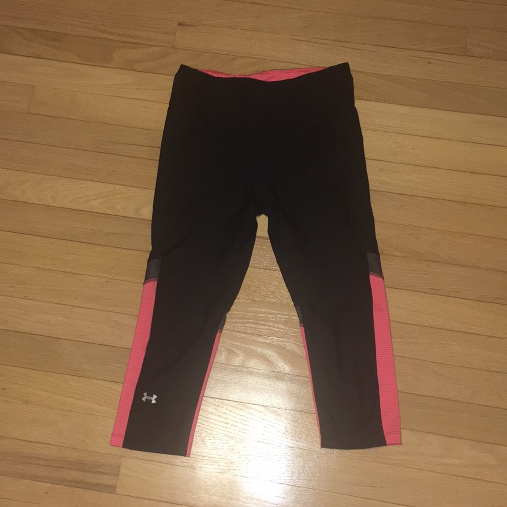 Under armour cropped leggings